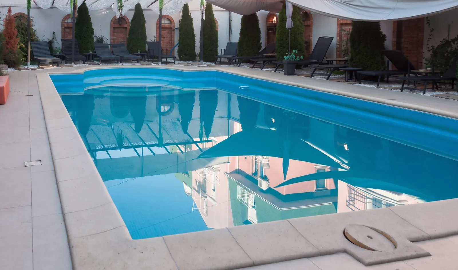 Hotel — Swimming Pool